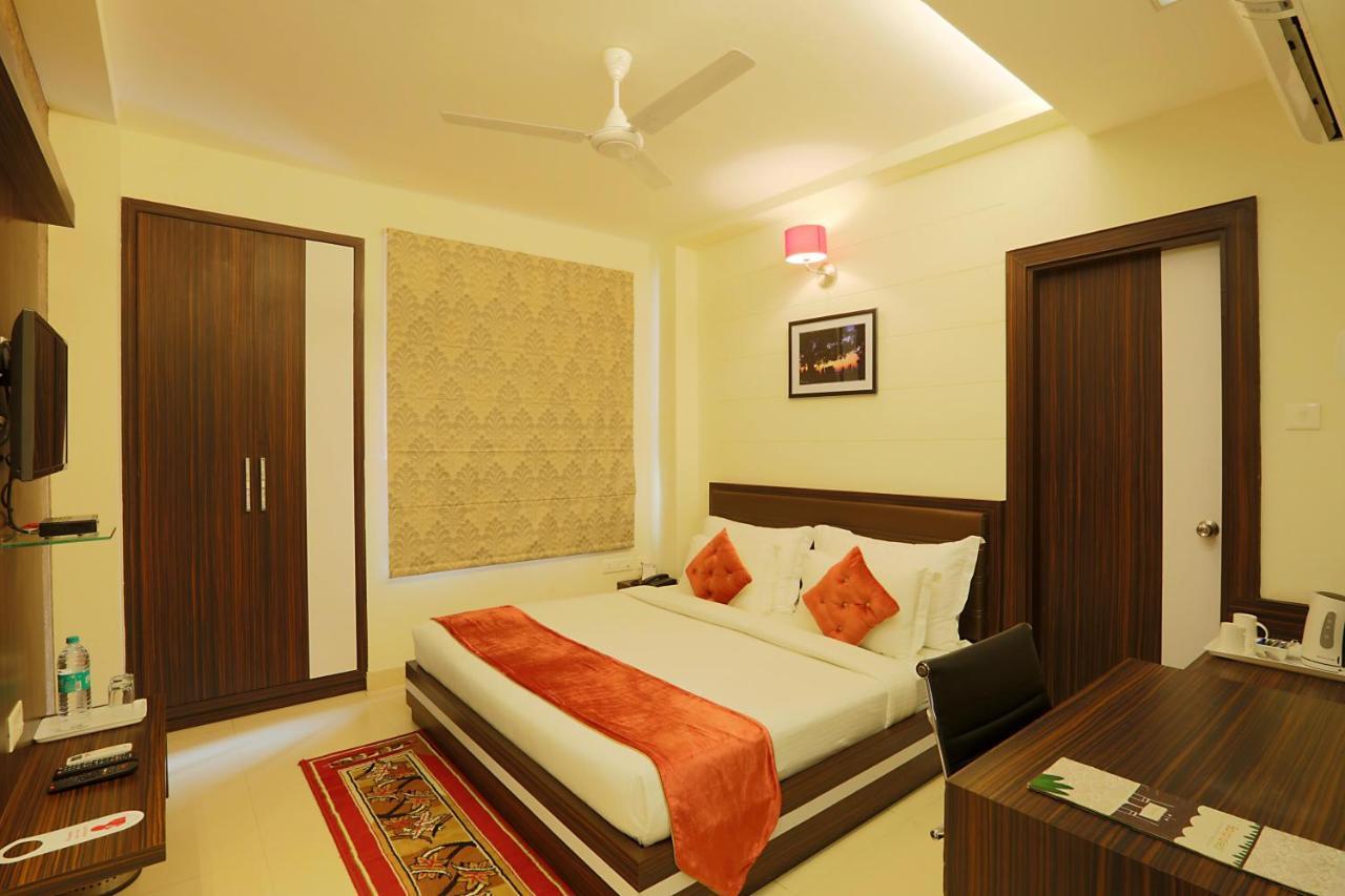 Hotel Premiere Villa  Varanasi Exterior foto