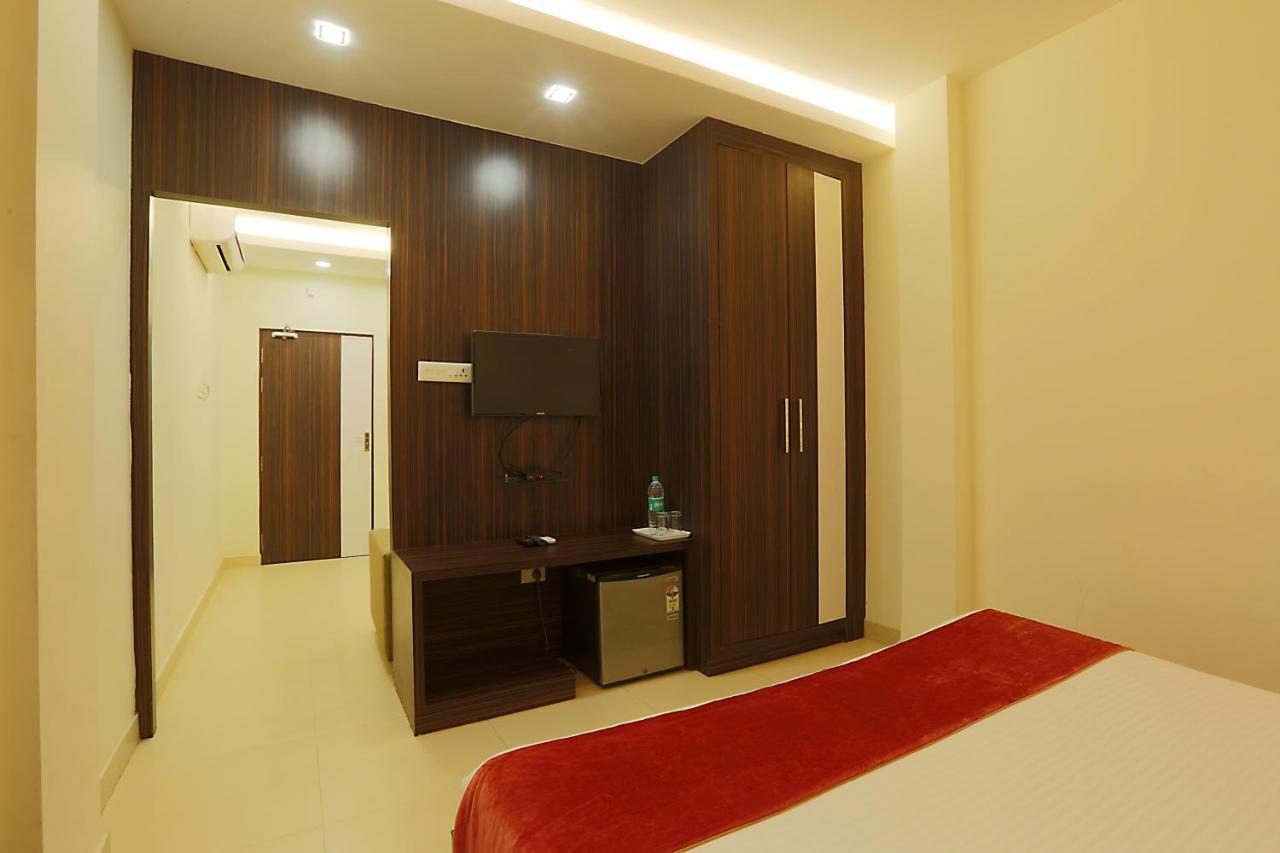 Hotel Premiere Villa  Varanasi Exterior foto