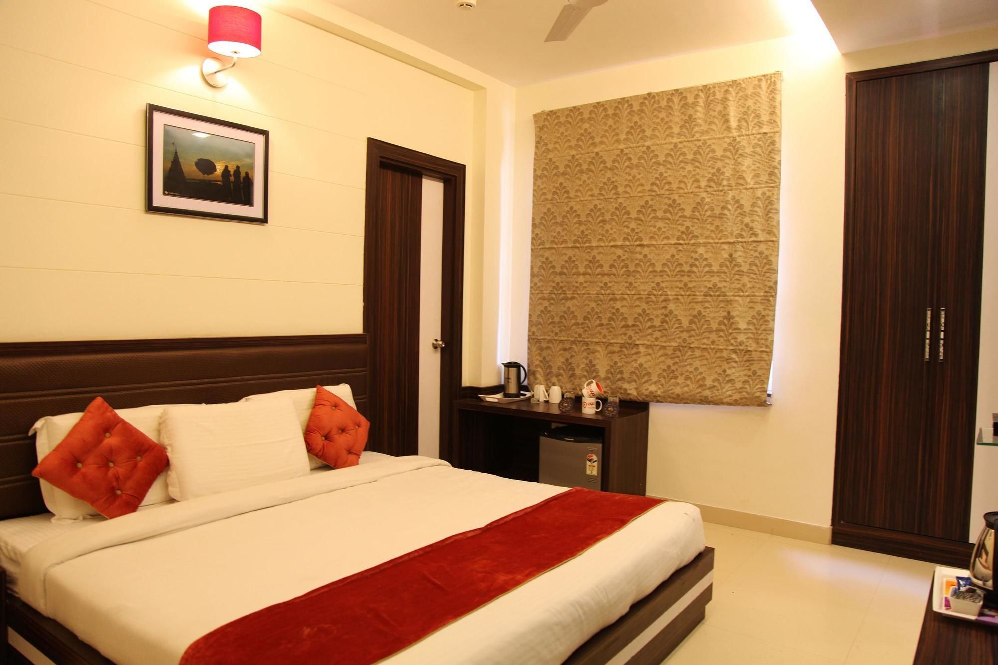 Hotel Premiere Villa  Varanasi Exterior foto